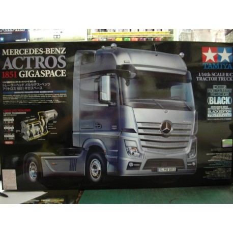 Tamiya Mercedes-Benz Actros 1851 GIGASPACE Black Edition